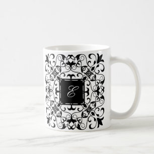 Caneca De Café Monograma ornamentado romântico preto e branco
