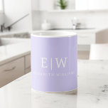 Caneca De Café Monograma Simples Profissional Elegante Minimalist<br><div class="desc">Apresentando nossa coleção profissional simples de monogramas minimalista: eleve seu estilo com sofisticação de eterno e elegância subestimada. Criada com muita atenção aos detalhes, esta coleção apresenta designs minimalistas adornados com seu monograma personalizado. Cada peça exumenta profissionalismo e refinamento, perfeito para fazer uma impressão duradoura em qualquer cenário. De artigos...</div>