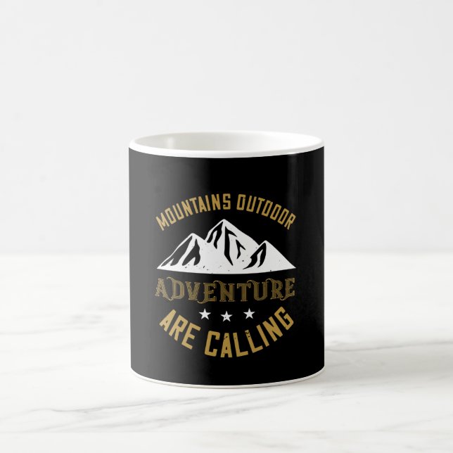Caneca De Café Montanhas Aventura Ao Exterior Estão Chamando (Centro)