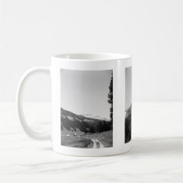 Caneca De Café Montanhas B&W de 11 oz Mug