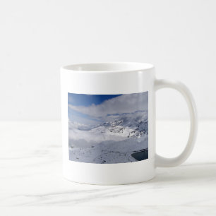 Caneca De Café Montanhas na maneira a Gornergrat na suiça