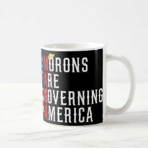 Caneca De Café Morons Estão Governando A América Engraçada Trump 
