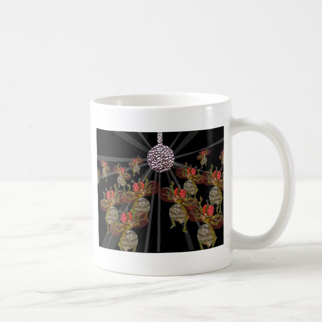Caneca De Café Moscas de fruta que dançam sob a bola do disco (Direita)