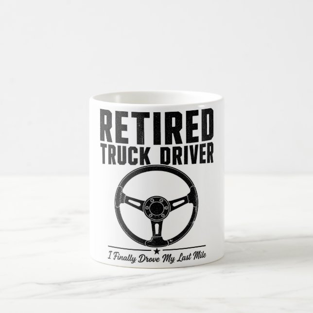 Caneca De Café Motorista de Caminhão Aposentado café - Finalmente (Centro)