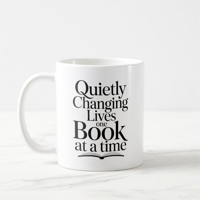Caneca De Café Mudando vidas silenciosamente, um livro de cada ve (Esquerda)