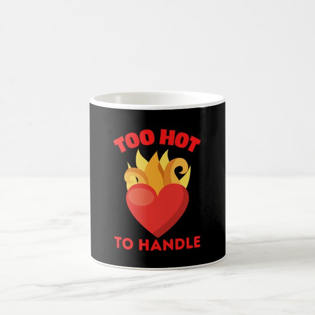 CANECA DE CAFÉ MUITO QUENTE PARA TRATAR (Centro)