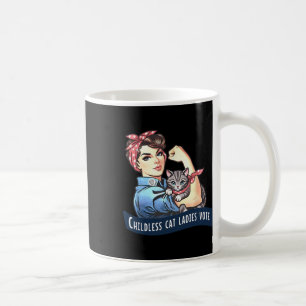 Caneca De Café Mulheres De Gato Sem Filhos Votam Rosie, O Riveter
