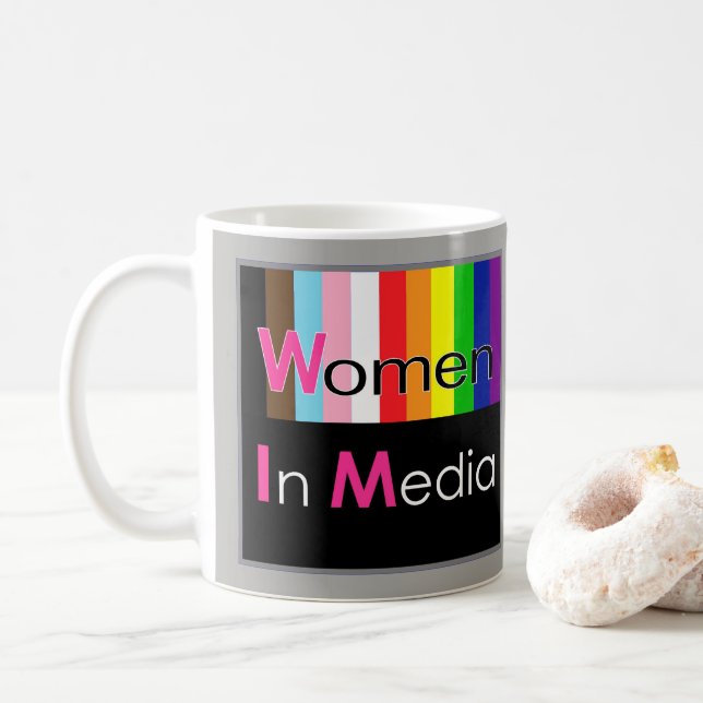 Caneca De Café Mulheres Na Mídia Cinzas Clássicas De Mug (Com Donut)