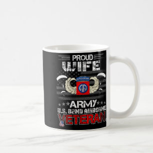 Caneca De Café Mulheres Orgulhosas Exército de Esposas Us 82º Vet