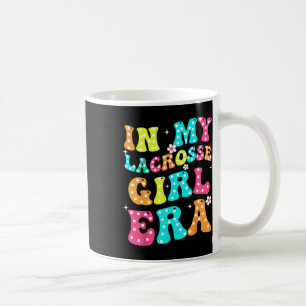 Caneca De Café Na Minha Rapariga De Lacrosse, O Groovy Retro Engr