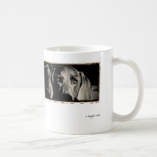Caneca De Café Nação de Weimaraner: "Um olhar fixo pensativo "