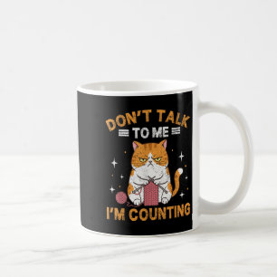 Caneca De Café Não fale comigo. Estou contando com o crocodilo de