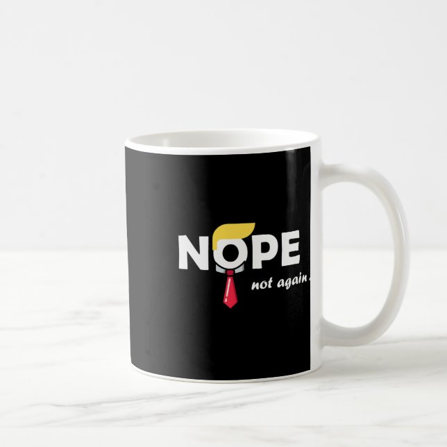 Caneca De Café Não Mais Engraçado Votar Tee (Direita)