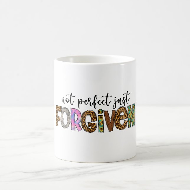Caneca De Café Não perfeito, apenas perdoado (Centro)