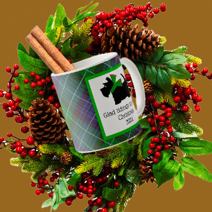 Caneca De Café Natal de Cachorro Negro Personalizado