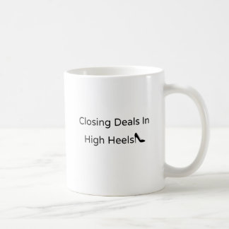 Caneca De Café Negociações de Fechamento em Alto Salto de Mulhere