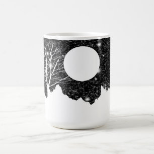 Caneca De Café Neve voando em uma noite iluminada pela lua