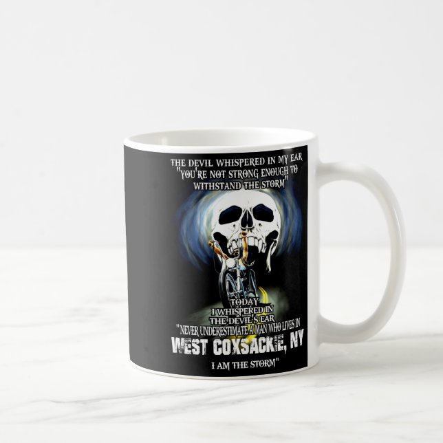 Caneca De Café Never Underestimate A West Coxsackie Ny Man  (Direita)