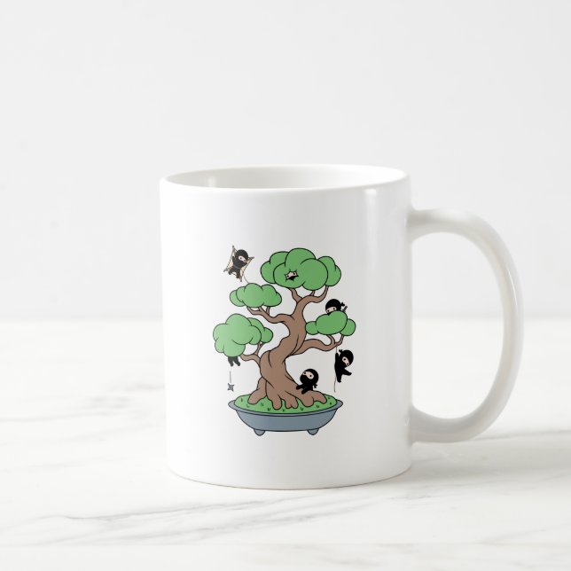Caneca De Café Ninjas Minúsculos em Árvore Bonsai (Direita)