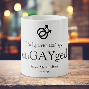 Caneca De Café Noivado engraçada 'enGAYged'