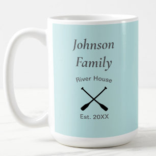Caneca De Café Nome da família personalizada de River House ano e