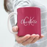 Caneca De Café Nome das iniciais do monograma magenta<br><div class="desc">Um fundo de cor magenta. Personalize e adicione seu primeiro nome e iniciais de monograma.</div>