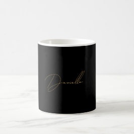 Caneca De Café Nome de Script Dourado Mínimo e Chic Preto Moderno