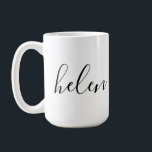 Caneca De Café Nome de Script Personalizado Dif Preto Preto Perso<br><div class="desc">Uma bela garrafa de água com um nome personalizado em uma fonte moderna e elegante. Em preto e branco. Maravilhoso como um presente de Dia de as mães,  feriado,  aniversário,  desabrigos ou madrinhas.</div>