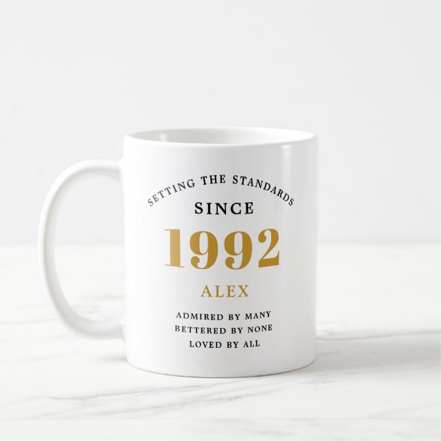 Caneca De Café Nome do aniversário de 30 anos 1992 Chic Coffee Mu (Esquerda)