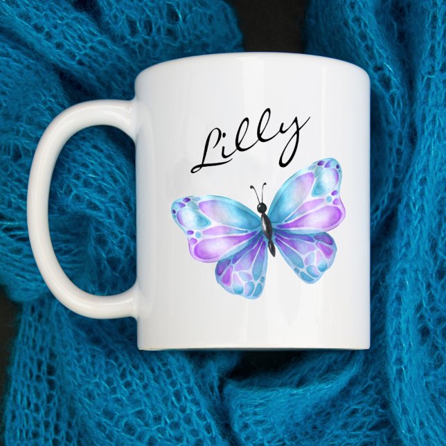Caneca De Café Nome do Monograma do Script Girly Butterfly (Criador carregado)