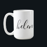 Caneca De Café Nome do Script Presente Personalizado Preto Branco<br><div class="desc">Uma garrafa de água linda com um nome personalizado em uma fonte de letra moderna e elegante. Em preto e branco. Maravilhoso como presente para o Dia das Mães,  feriados,  aniversário,  presente de inauguração ou para damas de honra.</div>