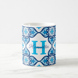 Caneca De Café 💙🤍 Nome + inicial azul - branco Azulejos X,