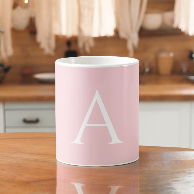 Caneca De Café Nome Inicial Monograma Branco Rosa Script Elegante (Criador carregado)