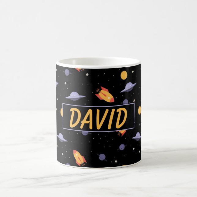 Caneca De Café Nome laranja preto do espaço padrão (Centro)