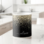 Caneca De Café Nome Monograma Brilho Glitter Menina Preto Dourado<br><div class="desc">Caneca ou Xícara de Café com Monograma e Inicial em Metal Brilhante Glitter Preto e Dourado. Isso faz o presente perfeito para o aniversário de 16 anos, casamento, chá de noiva, aniversário de casamento, chá de bebê ou festa de despedida de solteira para alguém que ama luxo e estilos chiques....</div>