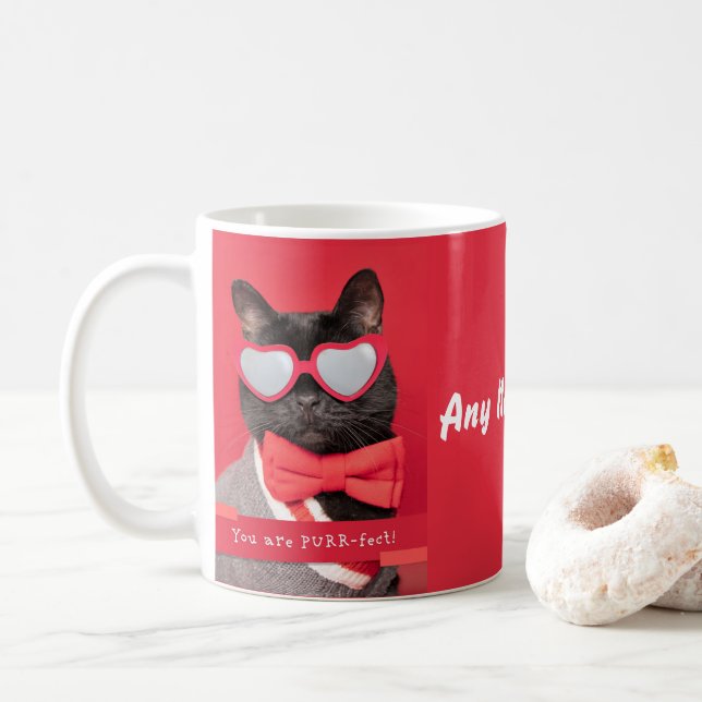 Caneca De Café Nome Personalizado de Gato de Pó em Óculos Cardíac (Com Donut)