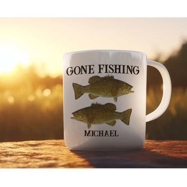 Caneca De Café Nome Personalizado do Anglas de Pesca Desembarcado (Gone fishing smallmouth bass personalized coffee mug for anglers.)