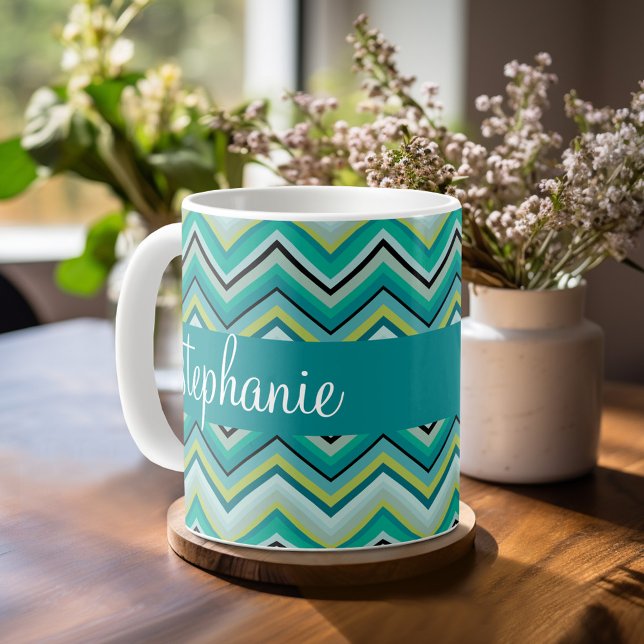 Caneca De Café Nome Personalizado do Padrão Chevron Teal e Green  (Mug template with a place for custom text)