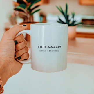 Caneca De Café Nomes de Casal Números Romanos Data de Casamento