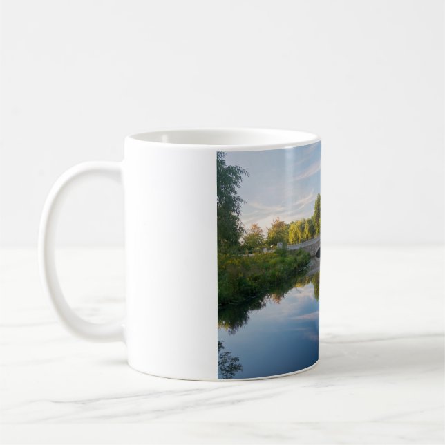Caneca De Café Normandale Lake Park e Ponte (Esquerda)