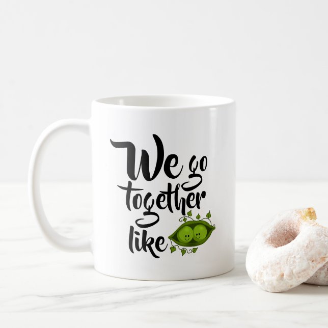Caneca De Café Nós Combinamos Como Duas Ervilhas Em Uma Vagem (Com Donut)