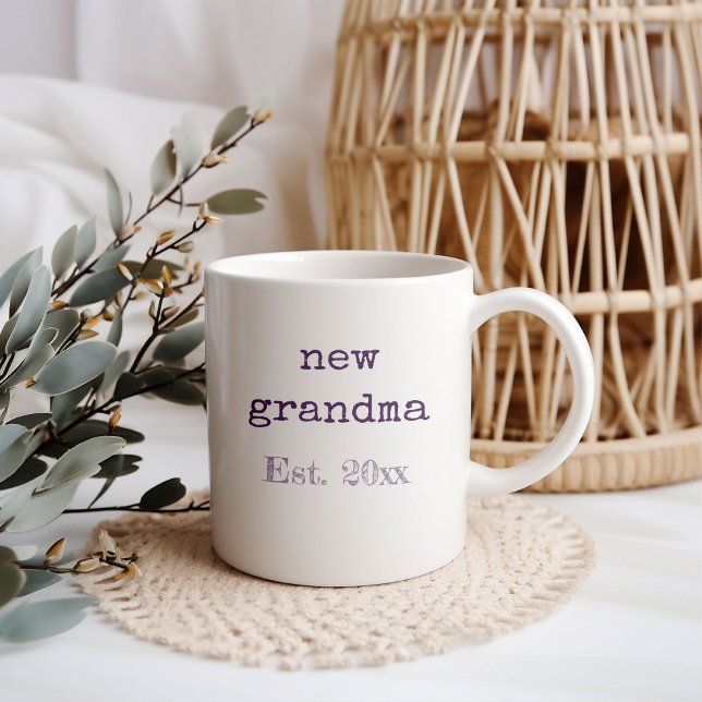 Caneca De Café Novas Estatísticas de Nascimento da Vovó (Grandma baby birth announcement mug)