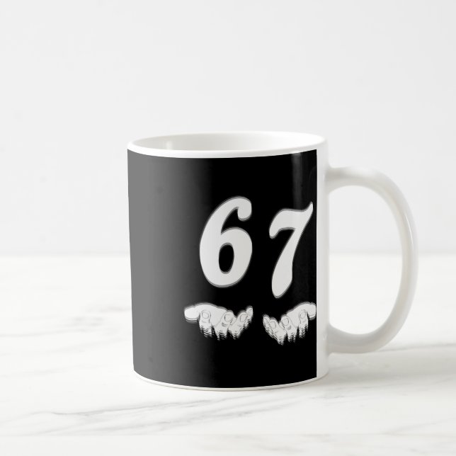 Caneca De Café Número 67 Correspondente ao Meme Six Seven Engraça (Direita)