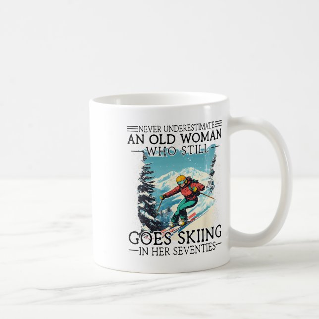 Caneca De Café Nunca Subestime Uma Mulher Idosa Que Ainda Pratica (Direita)