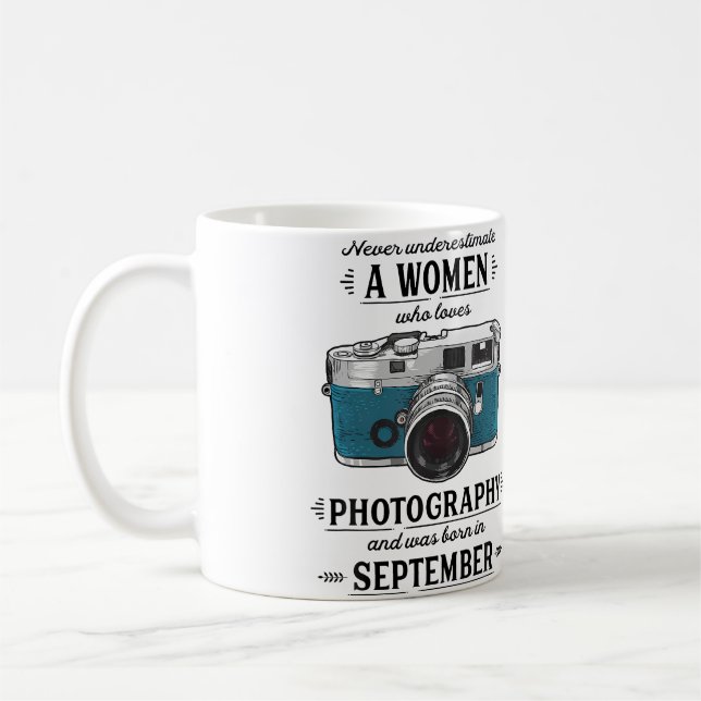 Caneca De Café Nunca Subestime Uma Mulher Que Ama Fotografia (Esquerda)