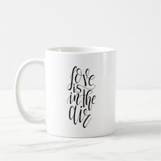 Caneca De Café O Amor Está No Ar