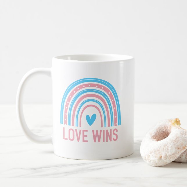 Caneca De Café O Amor Vence Arco-íris Transgênero (Com Donut)
