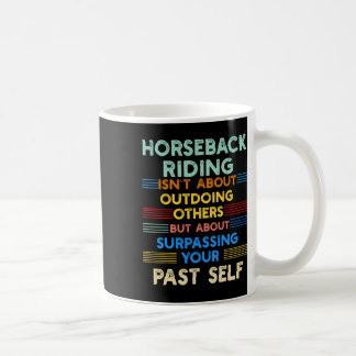 Caneca De Café O Anel Horseback Está A Superar O Seu Passado Auto