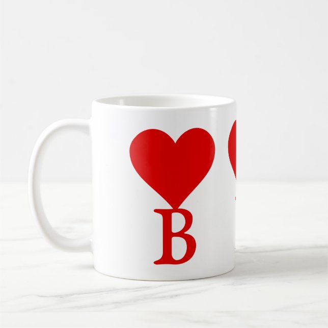 Caneca De Café O B inicial com um grande coração vermelho (Esquerda)