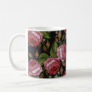 Caneca De Café O bordado do rosa vermelha vintage é um padrão p
